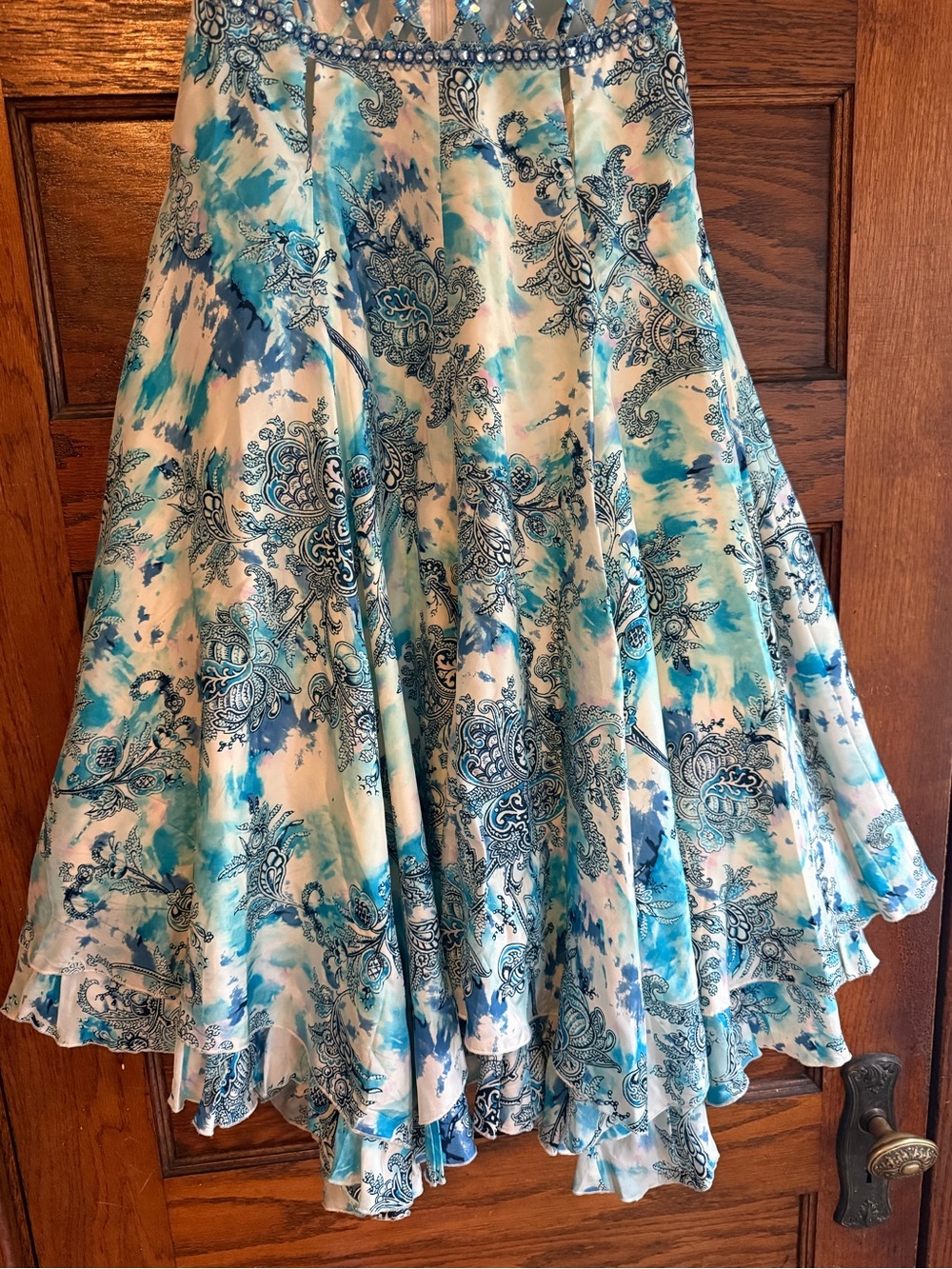 VINTAGE Y2K 100% Silk Embellished Handkerchief Hem Midi Dress V Neck Paisley 4 - Picture 4 of 6